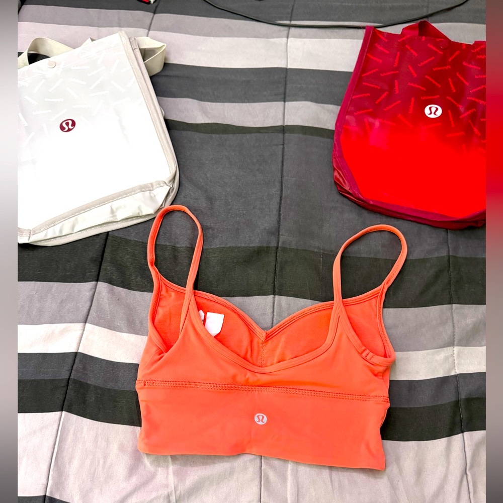 Lululemon tank top size 2 NWOT!
